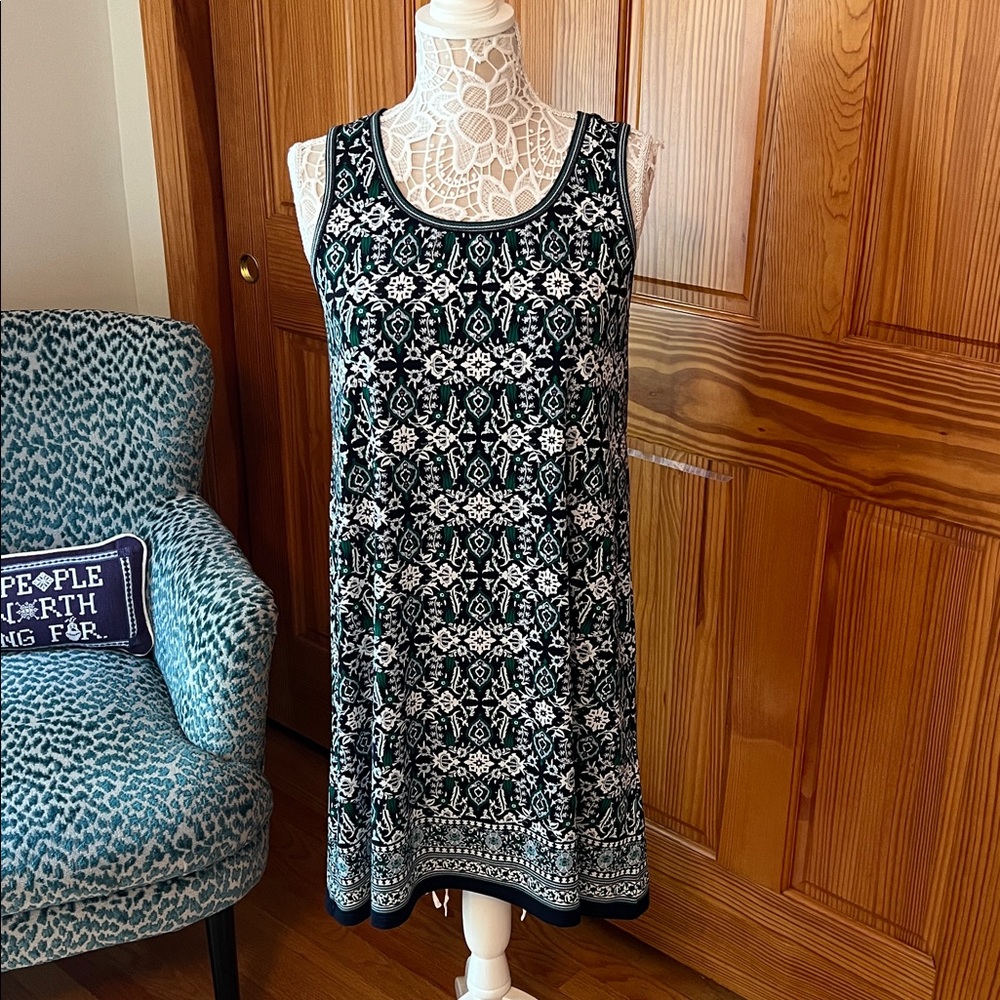 Max Studio Keyhole Back Dress